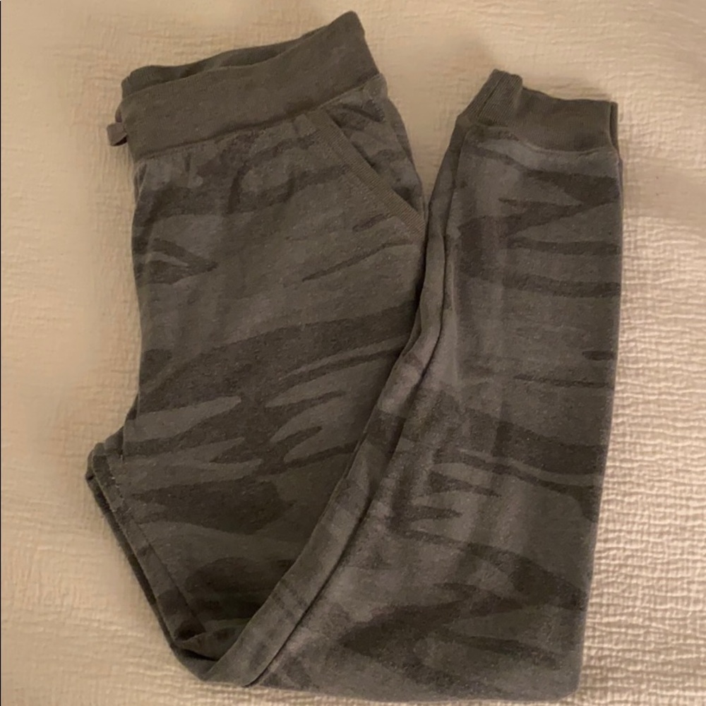Z Supply Camo Skinny Joggers